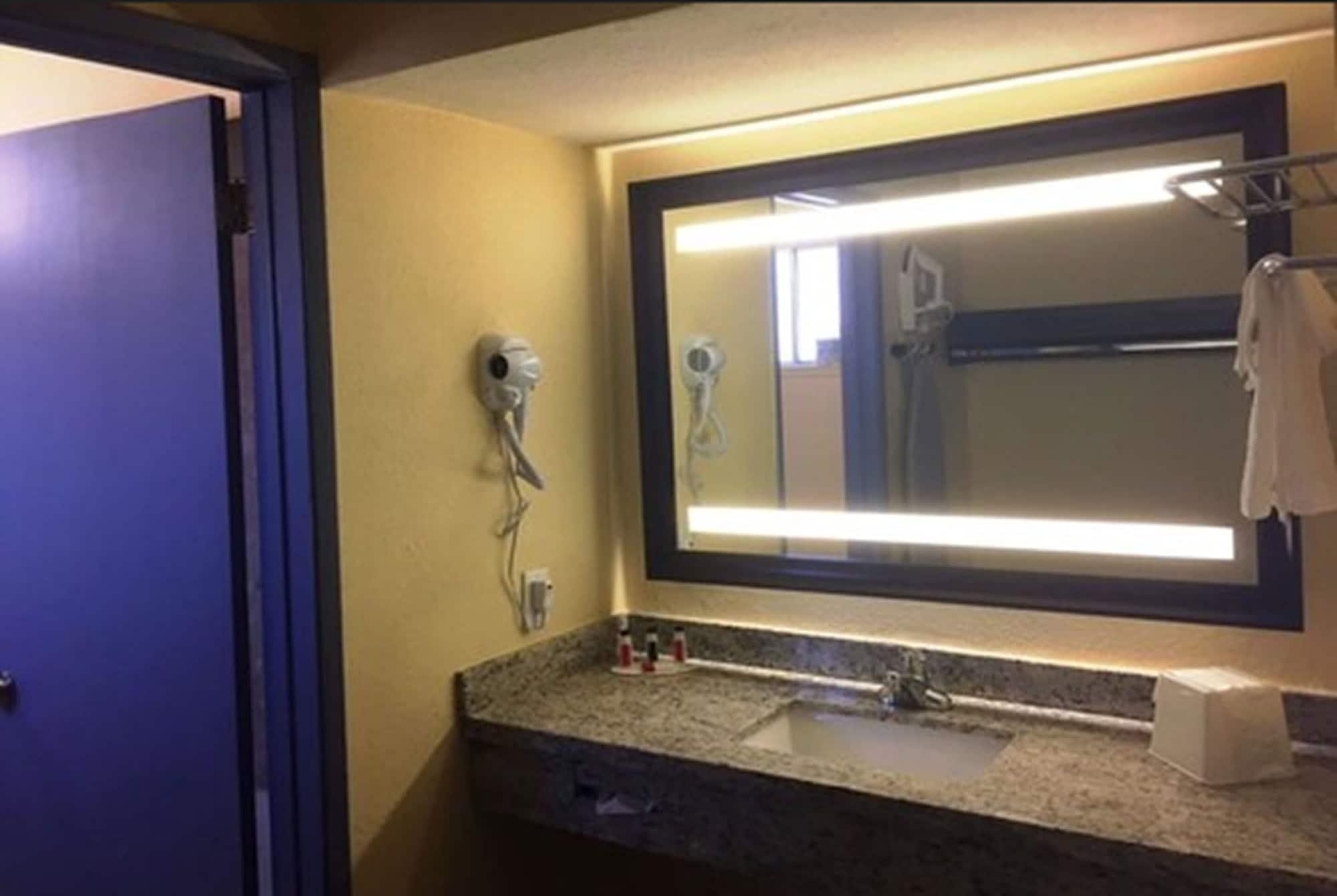 Days Inn By Wyndham Airport - Phoenix Luaran gambar