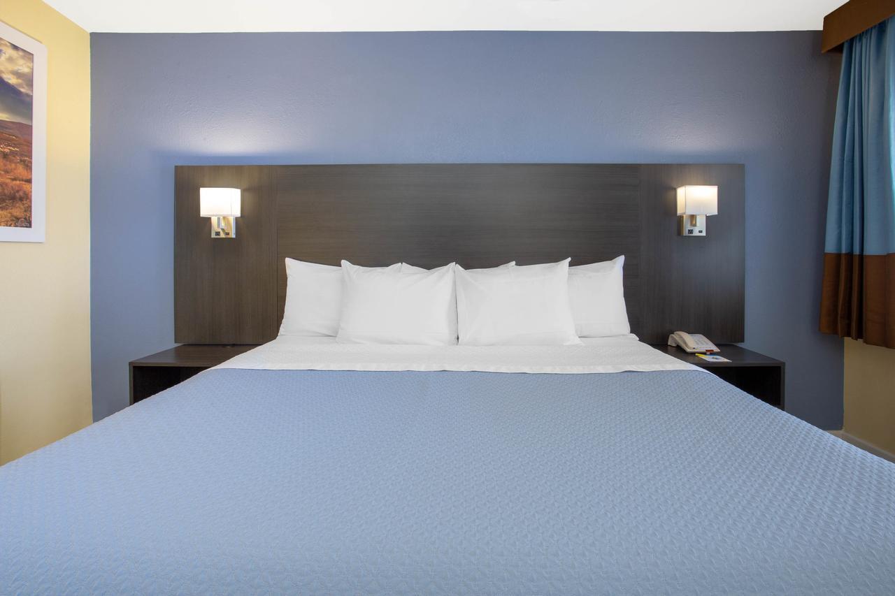 Days Inn By Wyndham Airport - Phoenix Luaran gambar
